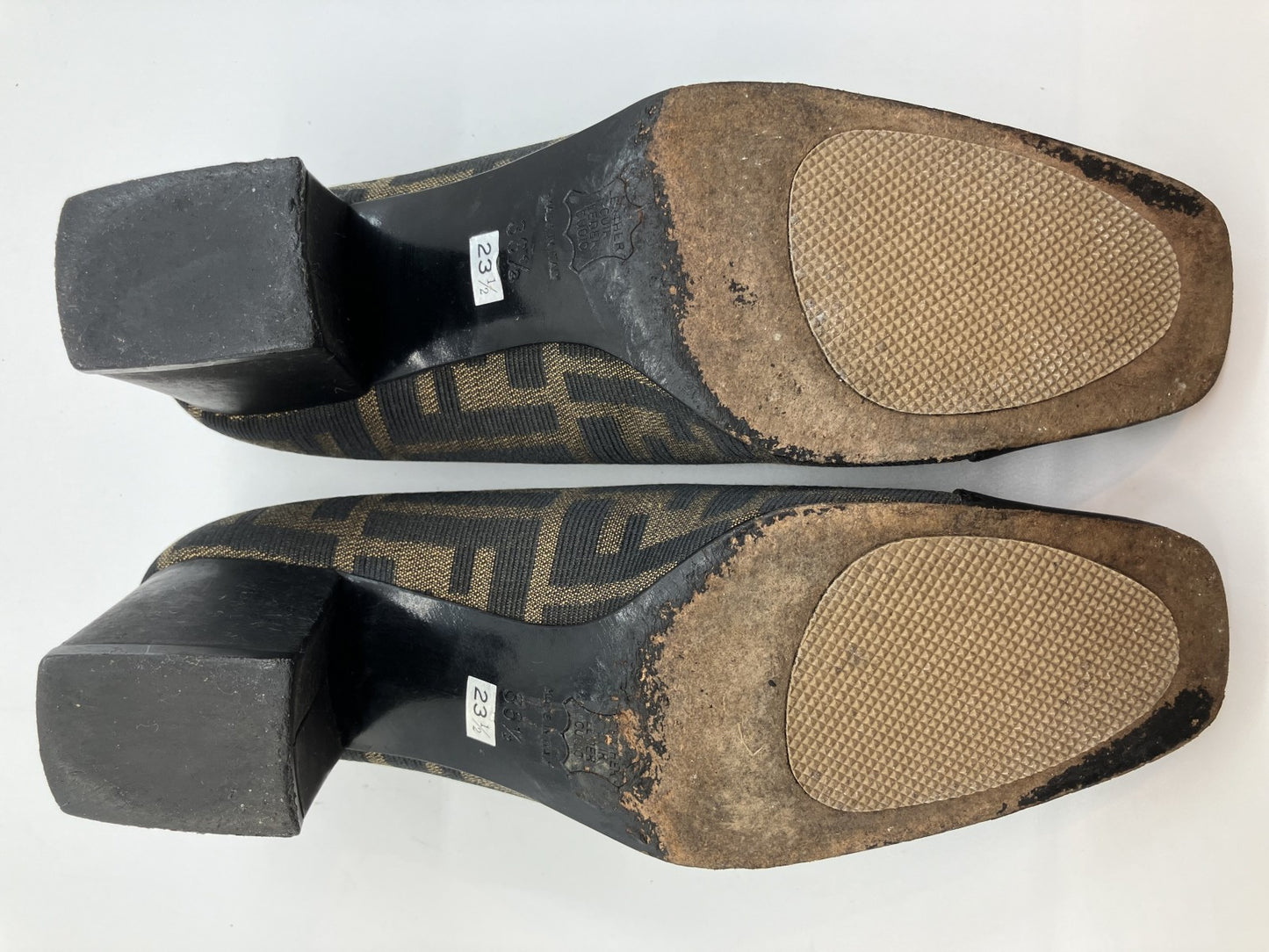 FENDI ズッカパンプス サイズ(36.5)(US 6.25)(23.1cm)(9.09インチ) ヒール5cm(1.97インチ) 送料無料