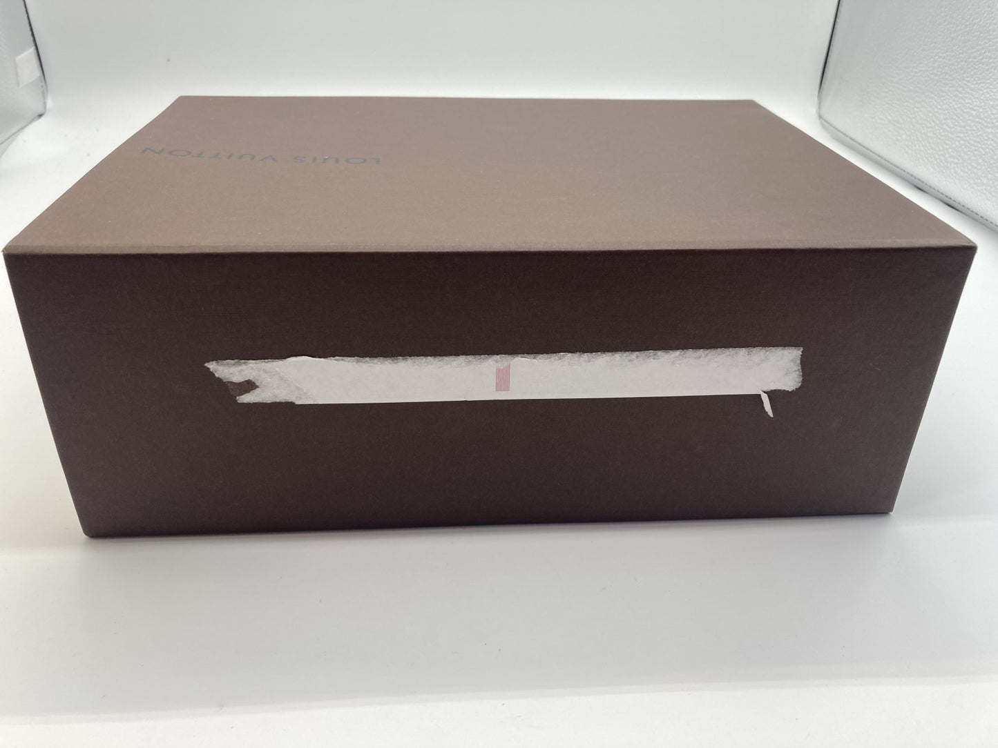 รองเท้าส้นสูงทรงหัวเปิดหนังสิทธิบัตร Louis Vuitton 2009 ไซส์ 35 สำหรับผู้หญิง สีดำ MA0079 กระเป๋าทรงกล่องโมโนแกรม พร้อมบริการยกเปลี่ยนฟรี