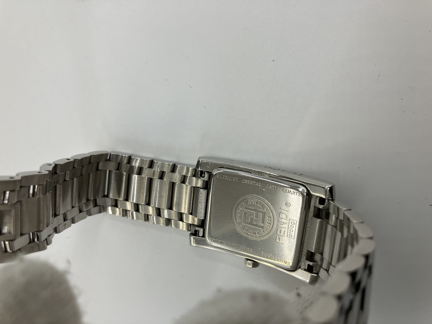 Fendi 7000G Wristwatch Silver Men's Case Width 27mm Wrist Circumference 16.5cm QZ 縲