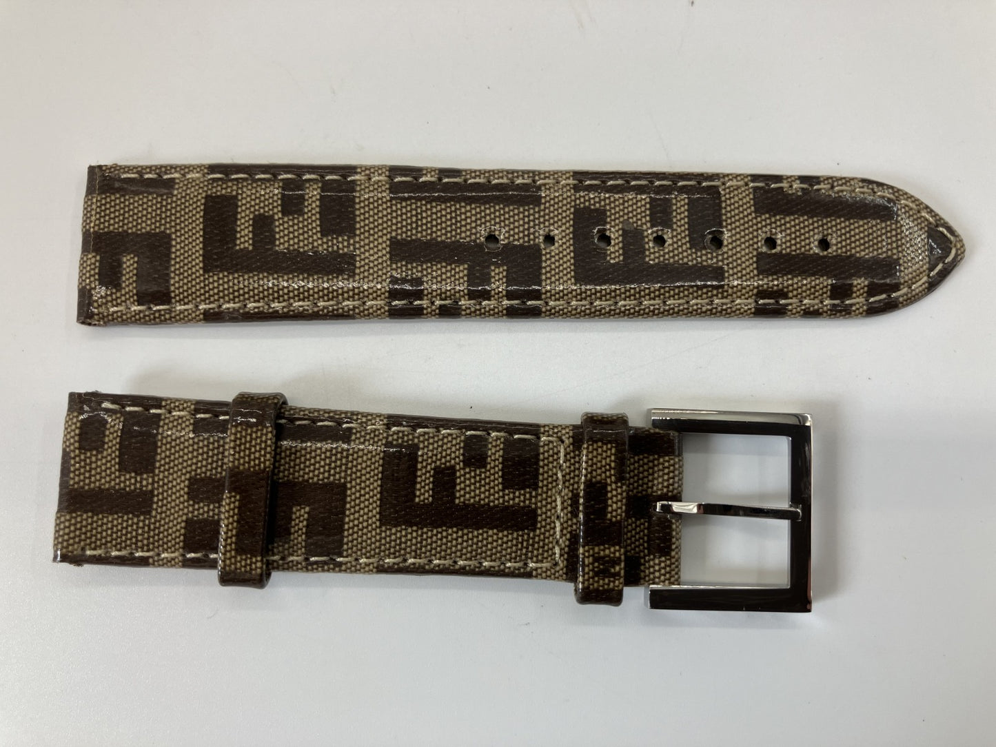 FENDI GYRO 5010L box guarantee, doubling belt, case width 26mm, wrist circumference 16cm, ladies quartz silver SS,