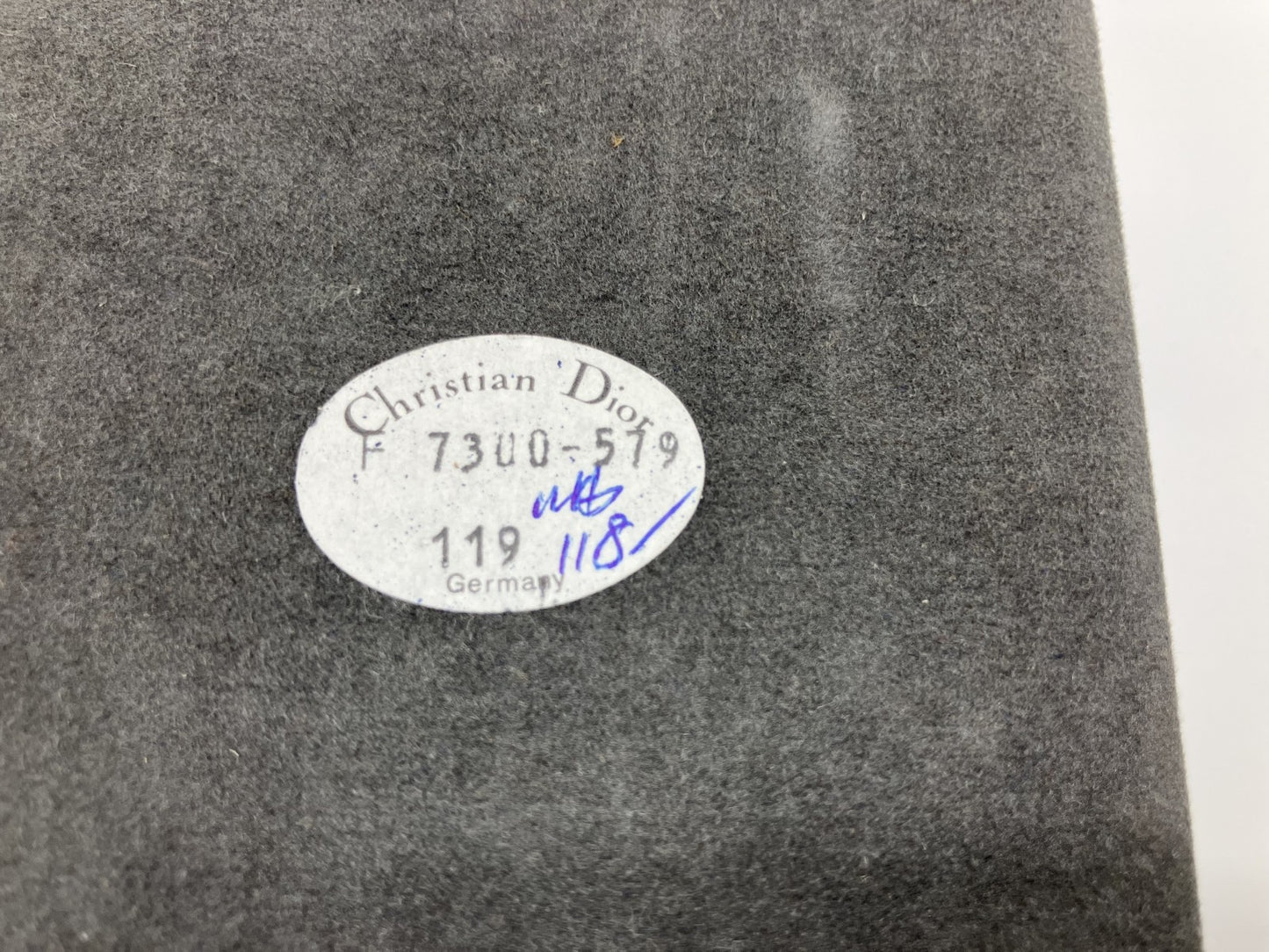 Christian Dior - Cufflinks gold and white with case