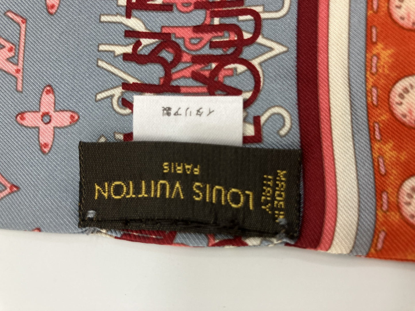 LOUIS VUITTON Scarf 120 x 7 cm (47.2 x 2.76 inch) pink with box,