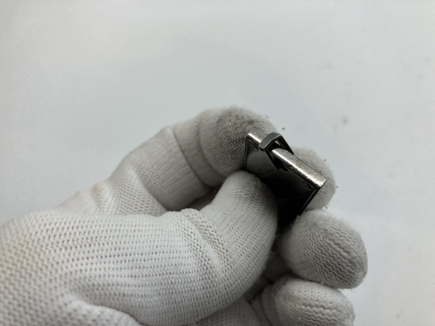 จี้ LOUIS VUITTON Cape Town 3.5 x 2 ซม. (1.38 x 0.79 นิ้ว) จัดส่งฟรี