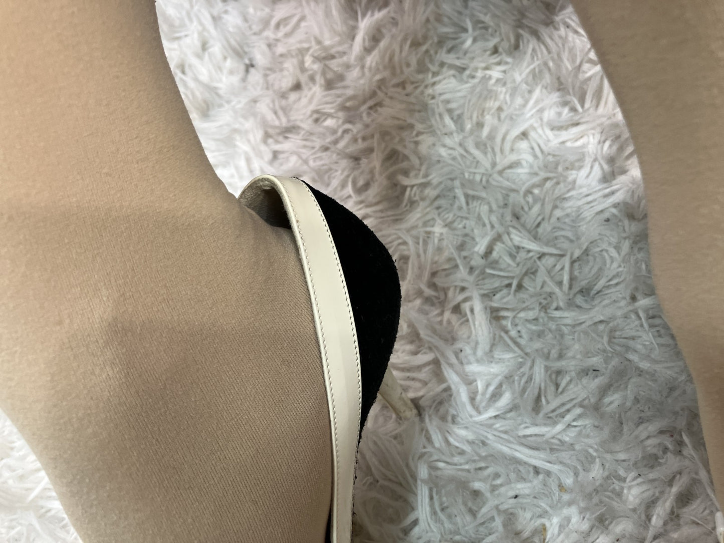 CHANEL Patent & Suede Pumps (JP 23.1)(US 6.25)(EU 36.5) Black Ivory CC Strap Heels Made in Italy