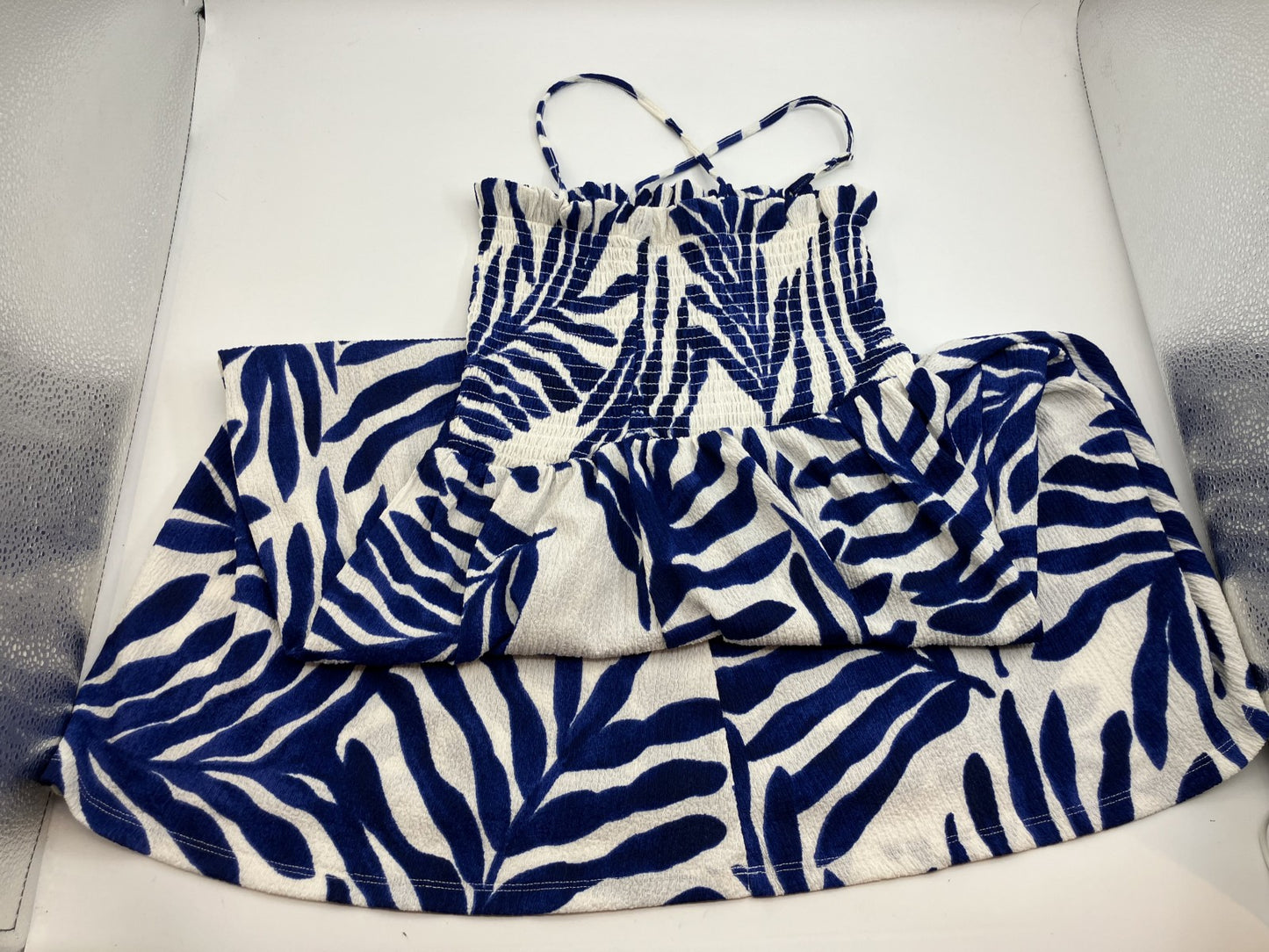 Wearing picture available笳・Blue x White Leaf Pattern Shirring Dress Free size S-M