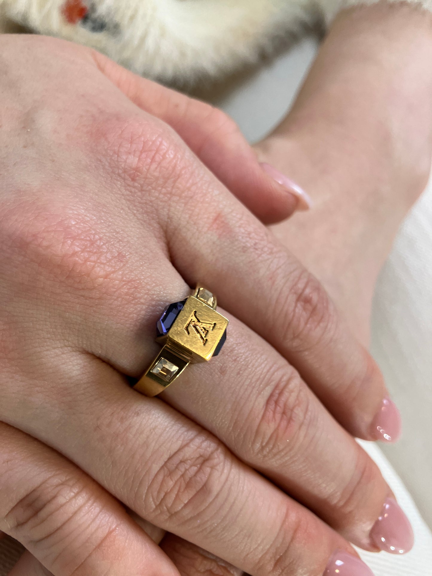LOUIS VUITTON Gamble Ring Gold Tone Size JP11 US5.5-6 EU51-52 Purple Stone