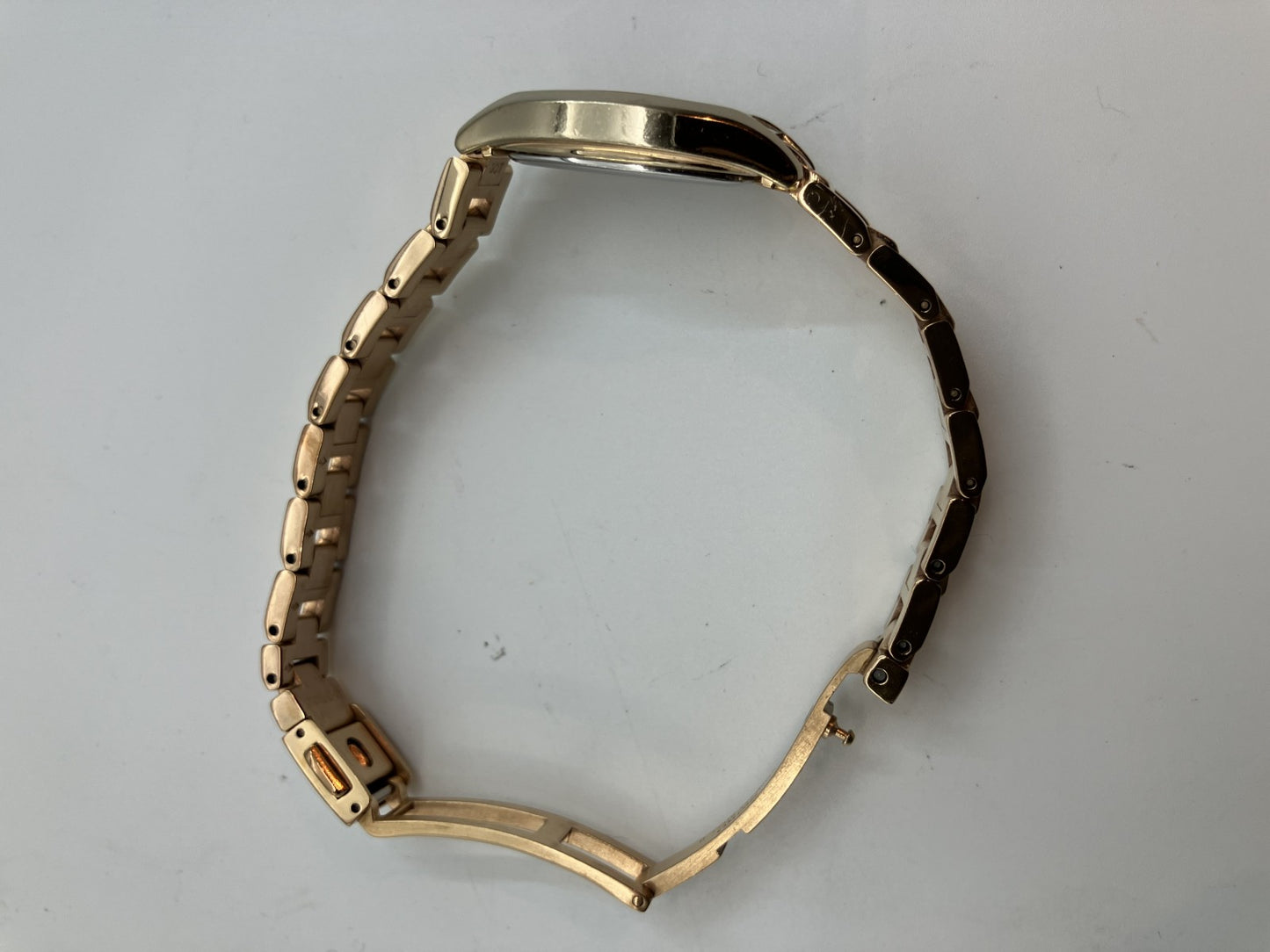 SEIKO ルキア ソーラー腕時計 V117ー0DL0 腕周り15cm オープンギャランテイ、箱、取説、あまりゴマ3付 白文字盤 ゴールド 送料無料