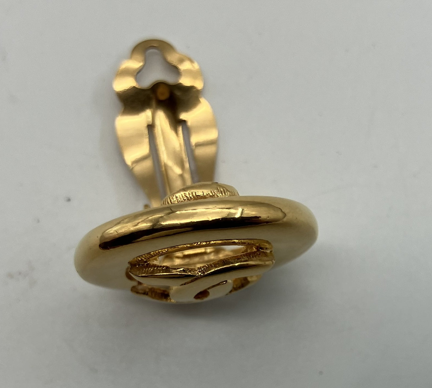 Chanel Earring Gold Single Ear Diameter 0.9"