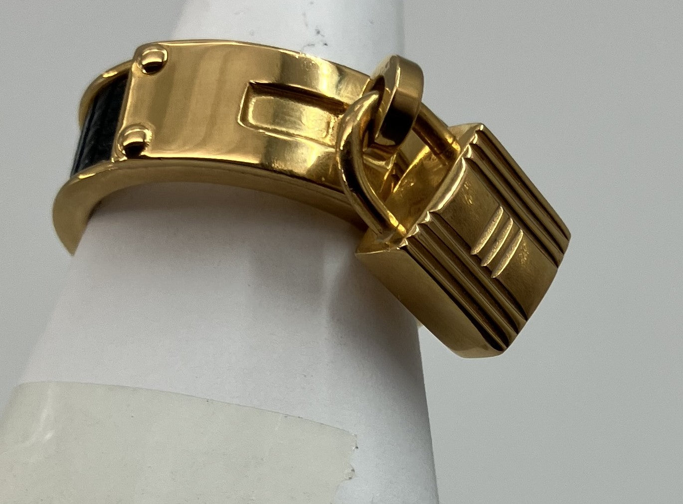 エルメス スカーフリング ケリー ゴールド×ネイビー 箱付 送料無料