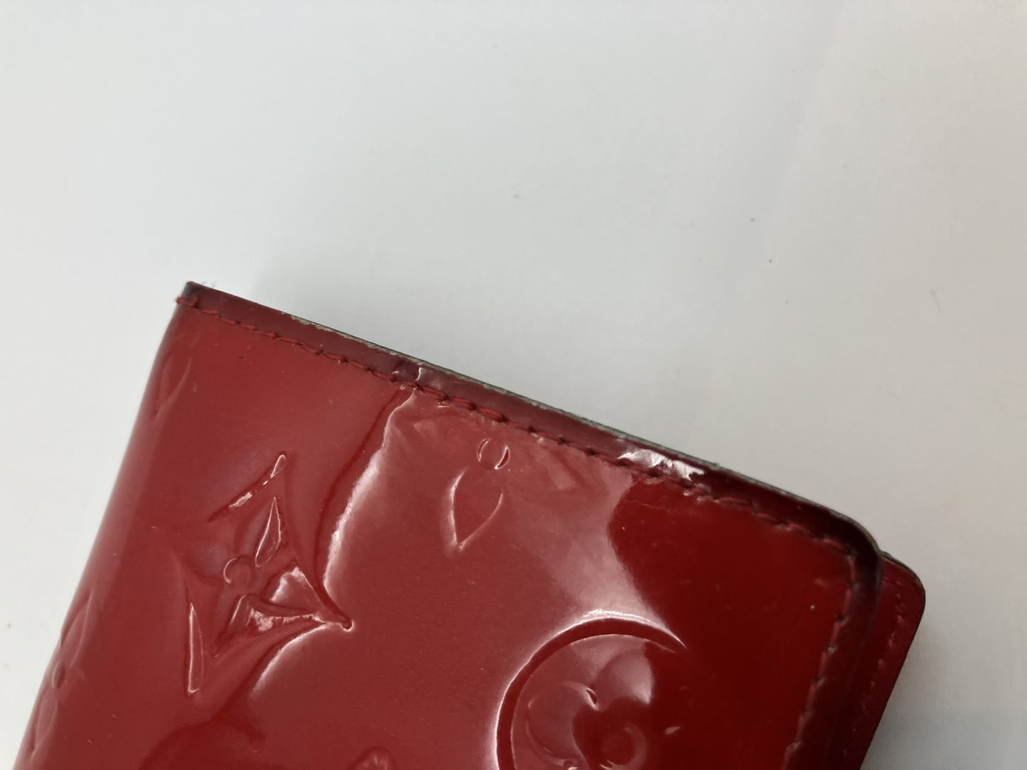 LOUIS VUITTON Vernis Compact Bifold Wallet Red MI4105 | Kiss-Lock Coin Pocket | Ships from Japan