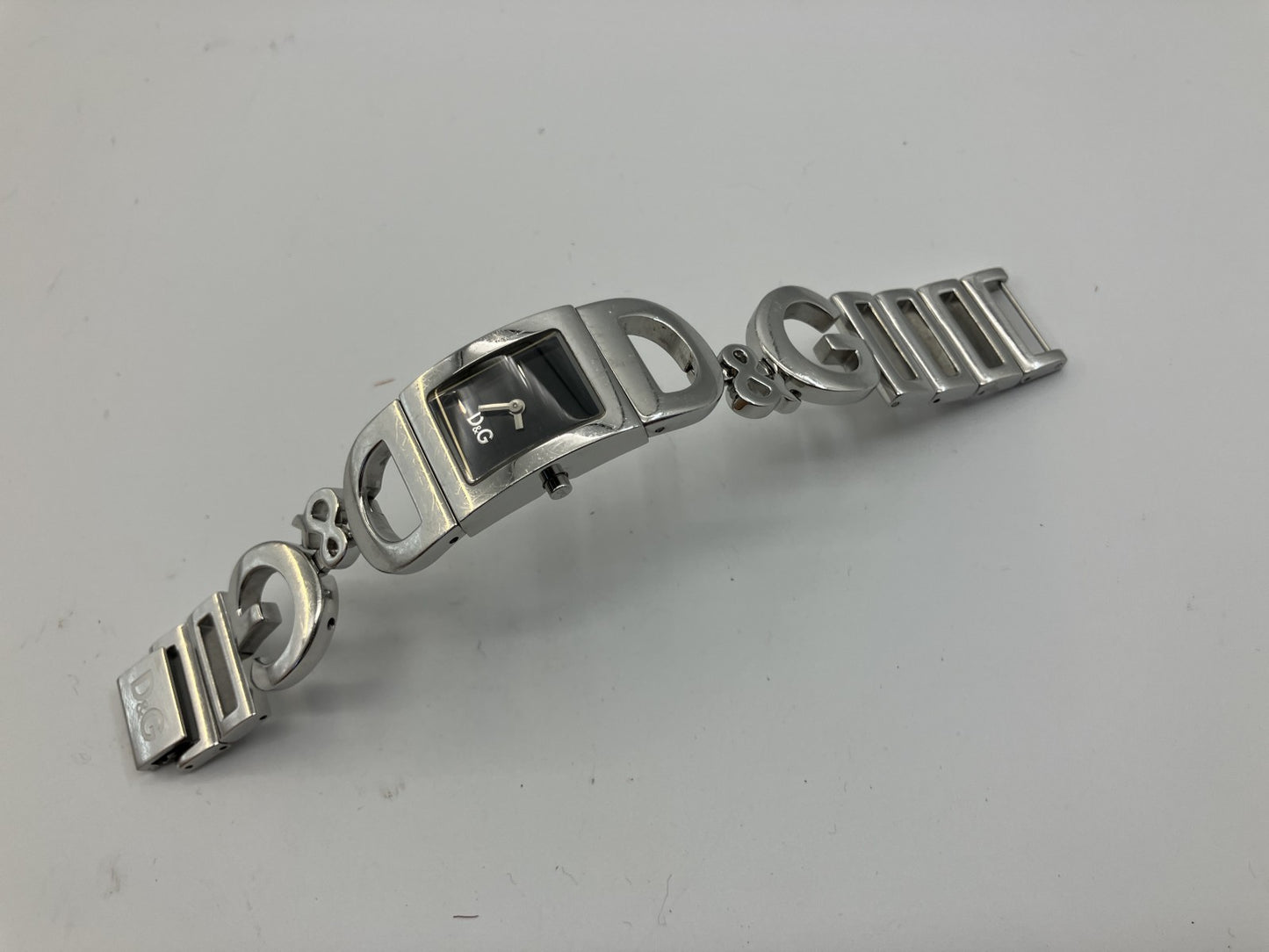 DOLCE & GABBANA Logo Quartz Watch Women Silver Stainless Steel Wrist 15cm 20mm Case