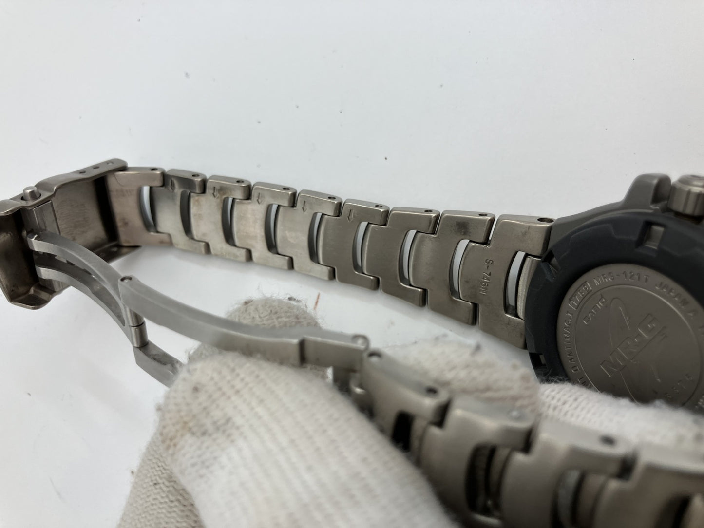 CASIO G-SHOCK MR-G MRG-121T Men's Watch Titanium 46mm Case 18.5cm Wrist Quartz Boxed Japan Authentic