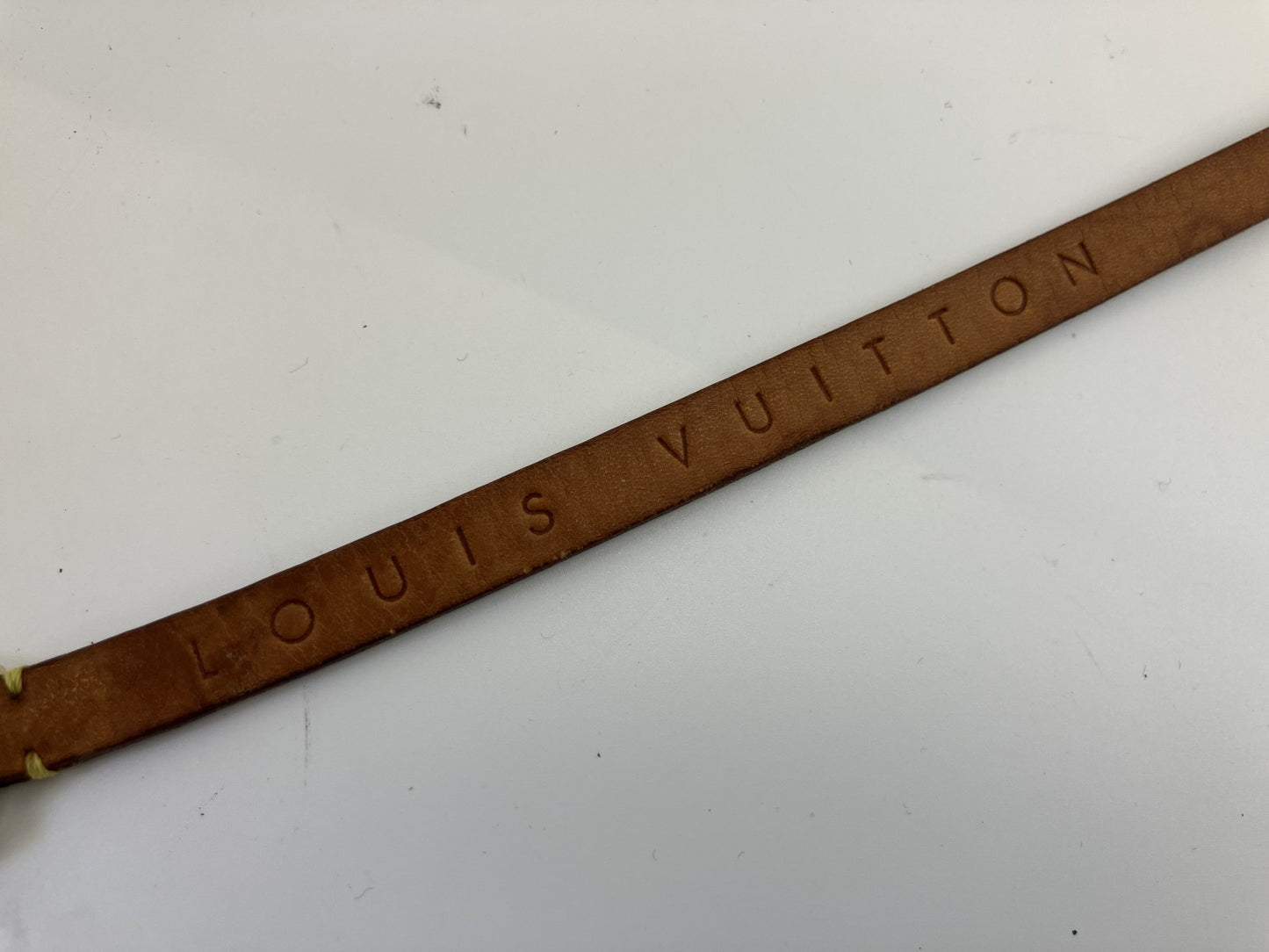 Louis Vuitton FR M0527 เข็มขัด LV Iconic ความยาวรวม 88ซม. (34.65 นิ้ว) ความกว้าง 1ซม. (0.39 นิ้ว) 75/30 จัดส่งฟรี