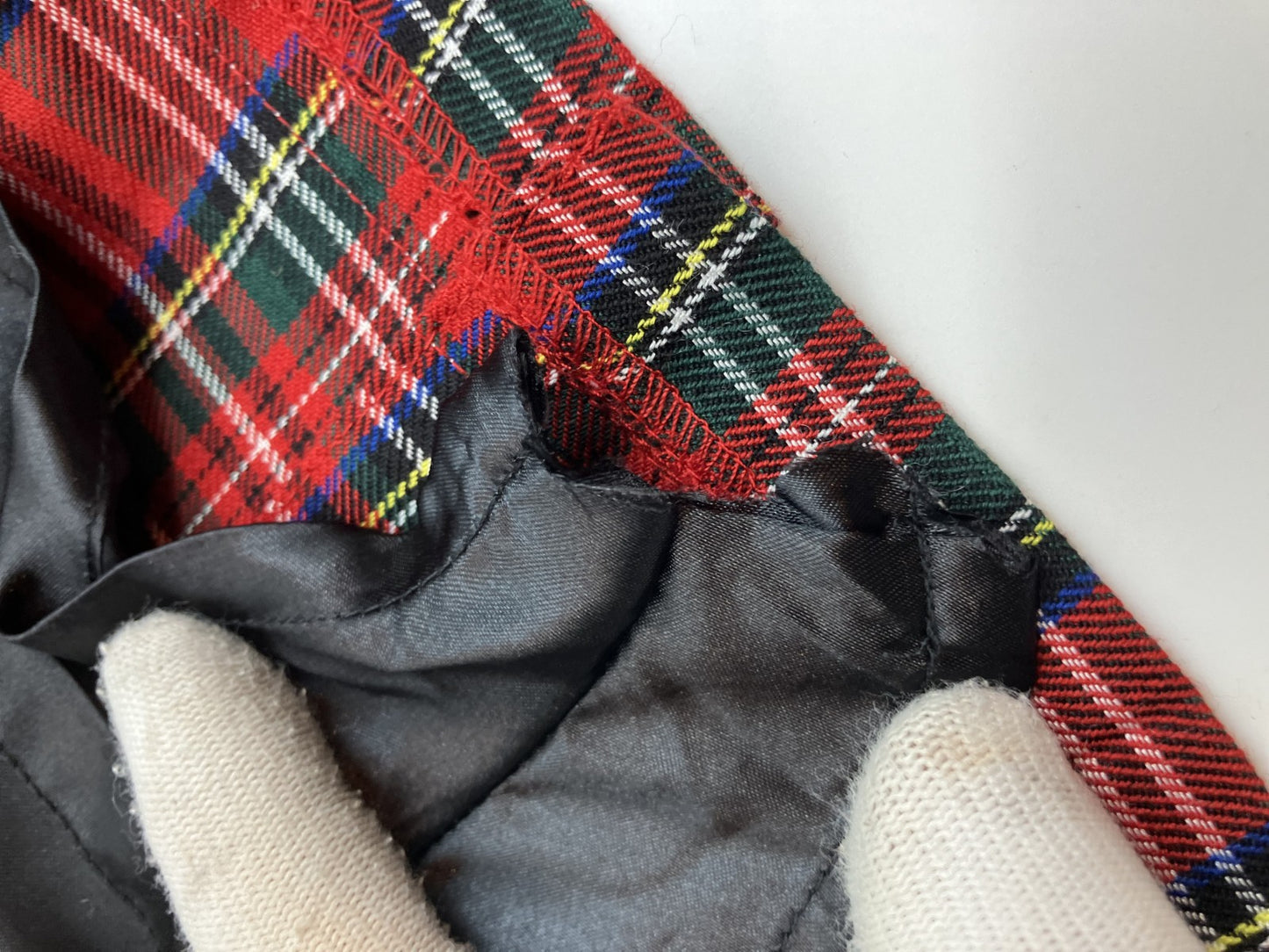 Latte Red Plaid Micro Mini Skirt | Model Wearing | Y2K Try-On | Size S |