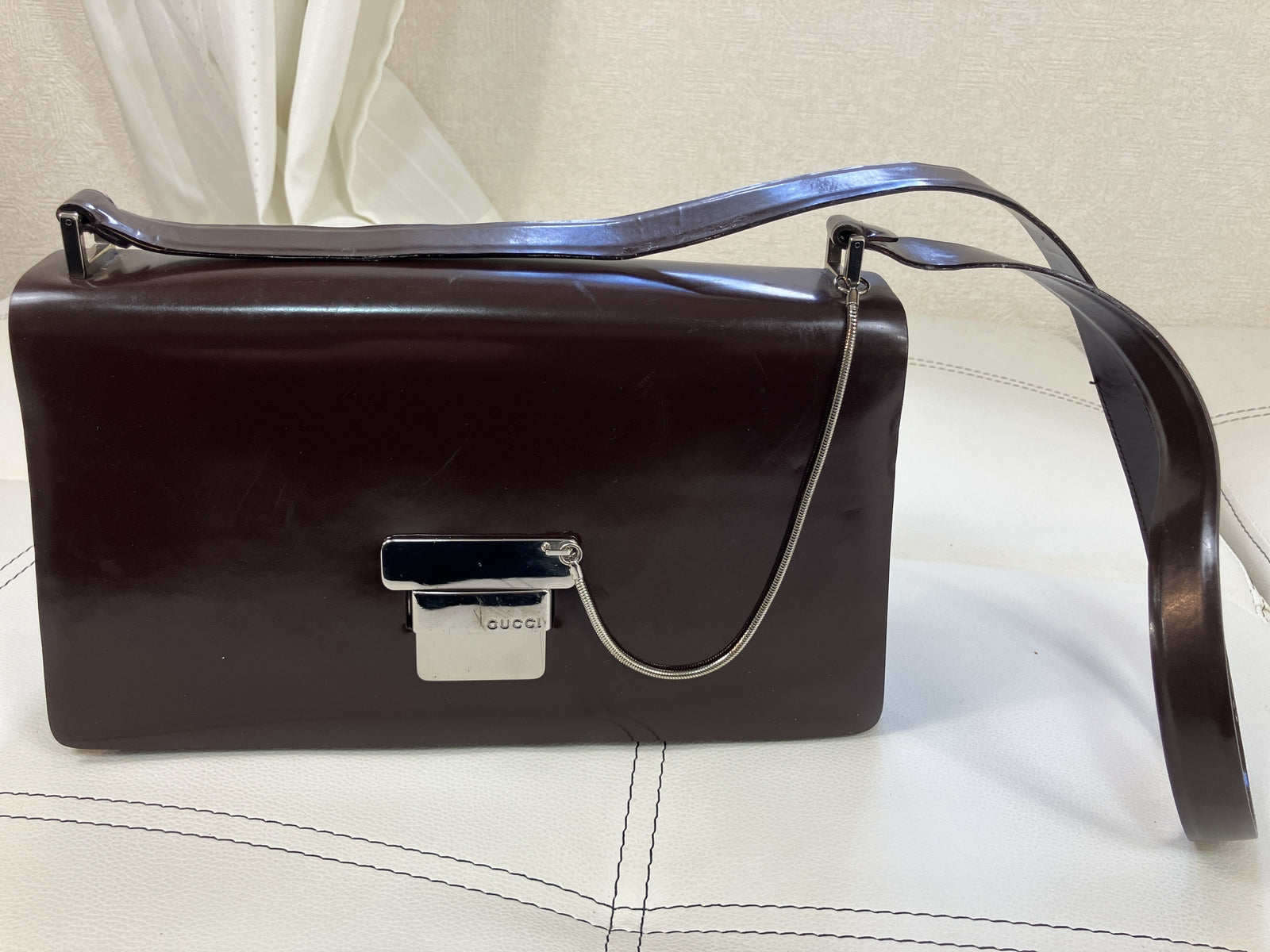 GUCCI Vintage Brown Patent Leather Shoulder Bag 001.3444.1746 Italy GUCCI Vintage Brown Patent Leather Shoulder Bag 001.3444.1746 Italy