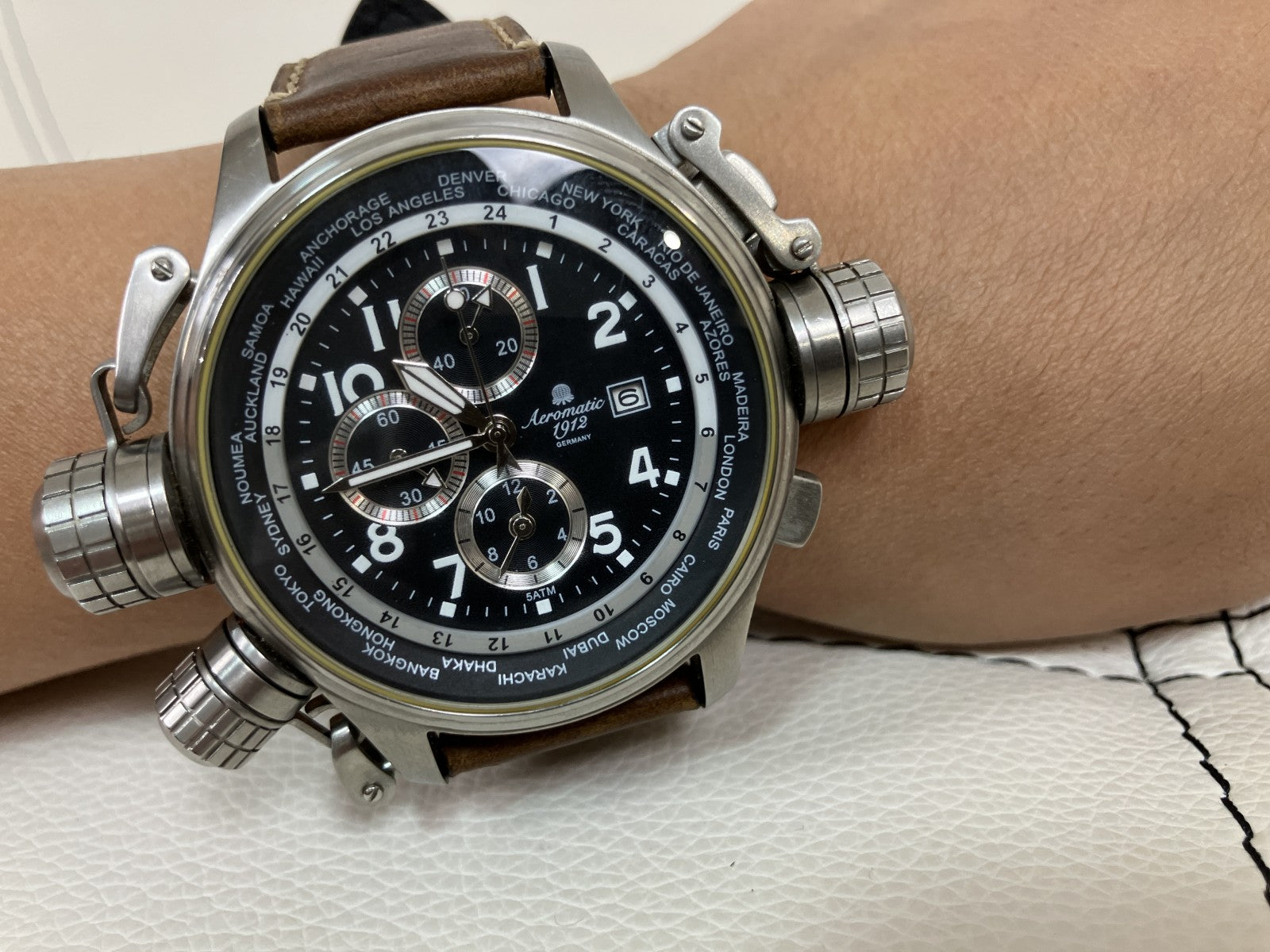Aeromatic 1912 A1328 66.6mm World Time Chronograph Quartz Men's Watch Aeromatic 1912 A1328 66.6mm World Time Chronograph Quartz Men's Watch