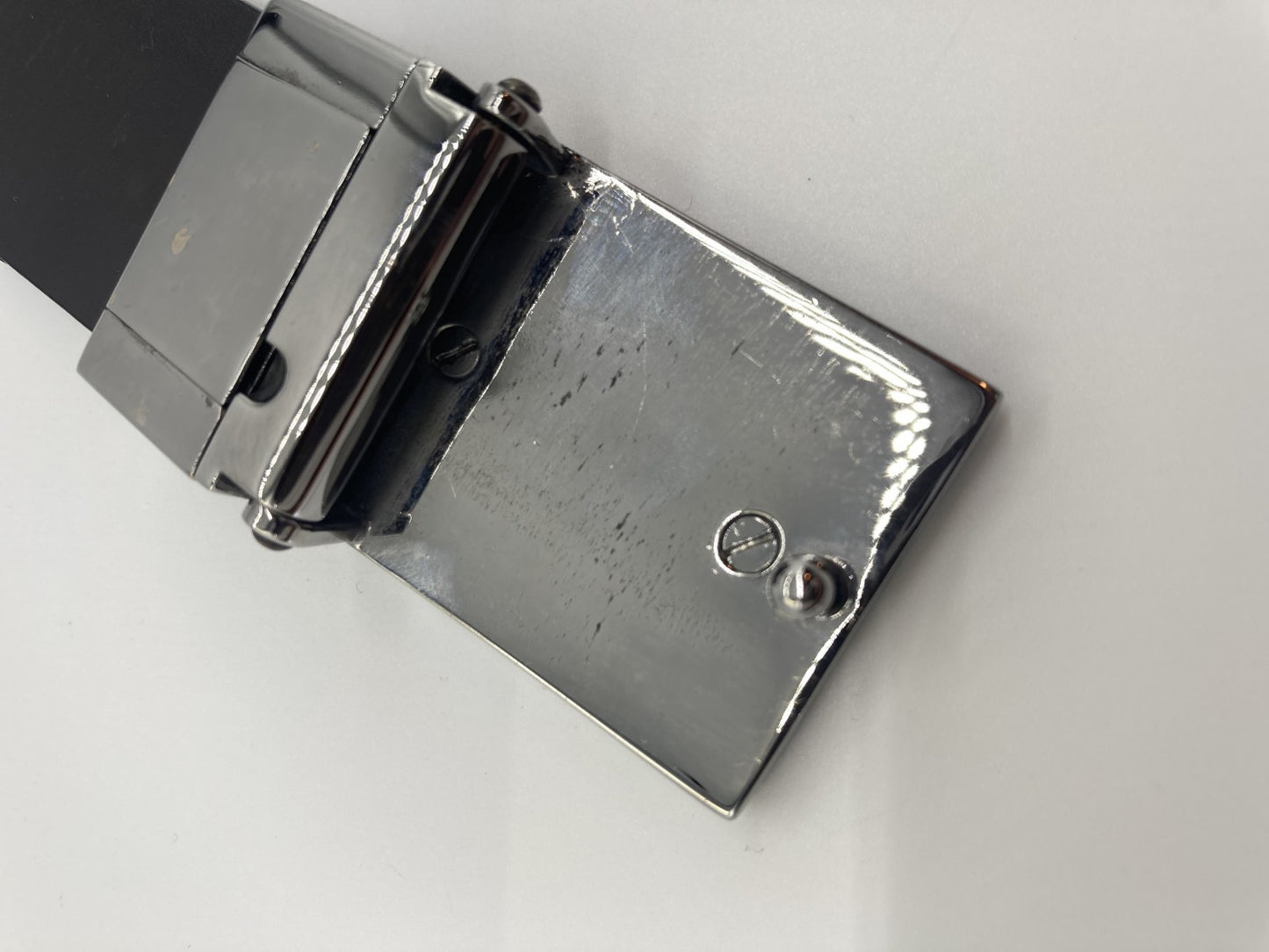 Ｇｕｃｃｉグッチ無料ロゴ レザーベルト 残り１０１ｃｍ 送料