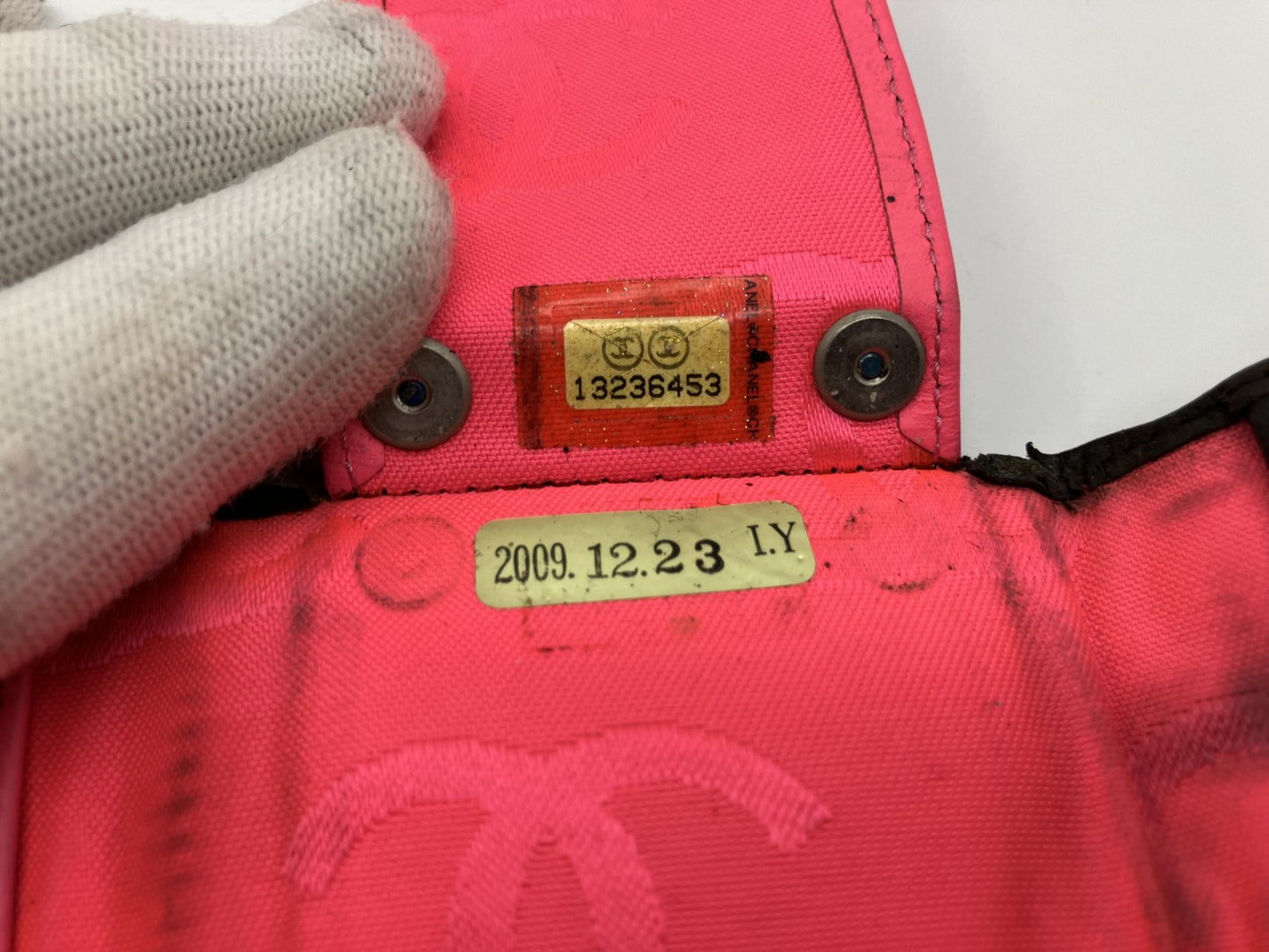 CHANEL Cambon 6-Ring Key Case Black & Pink