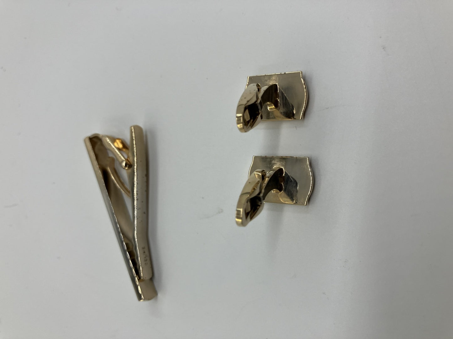 Celine tie pin and cufflinks set, gold, box included, free shipping 