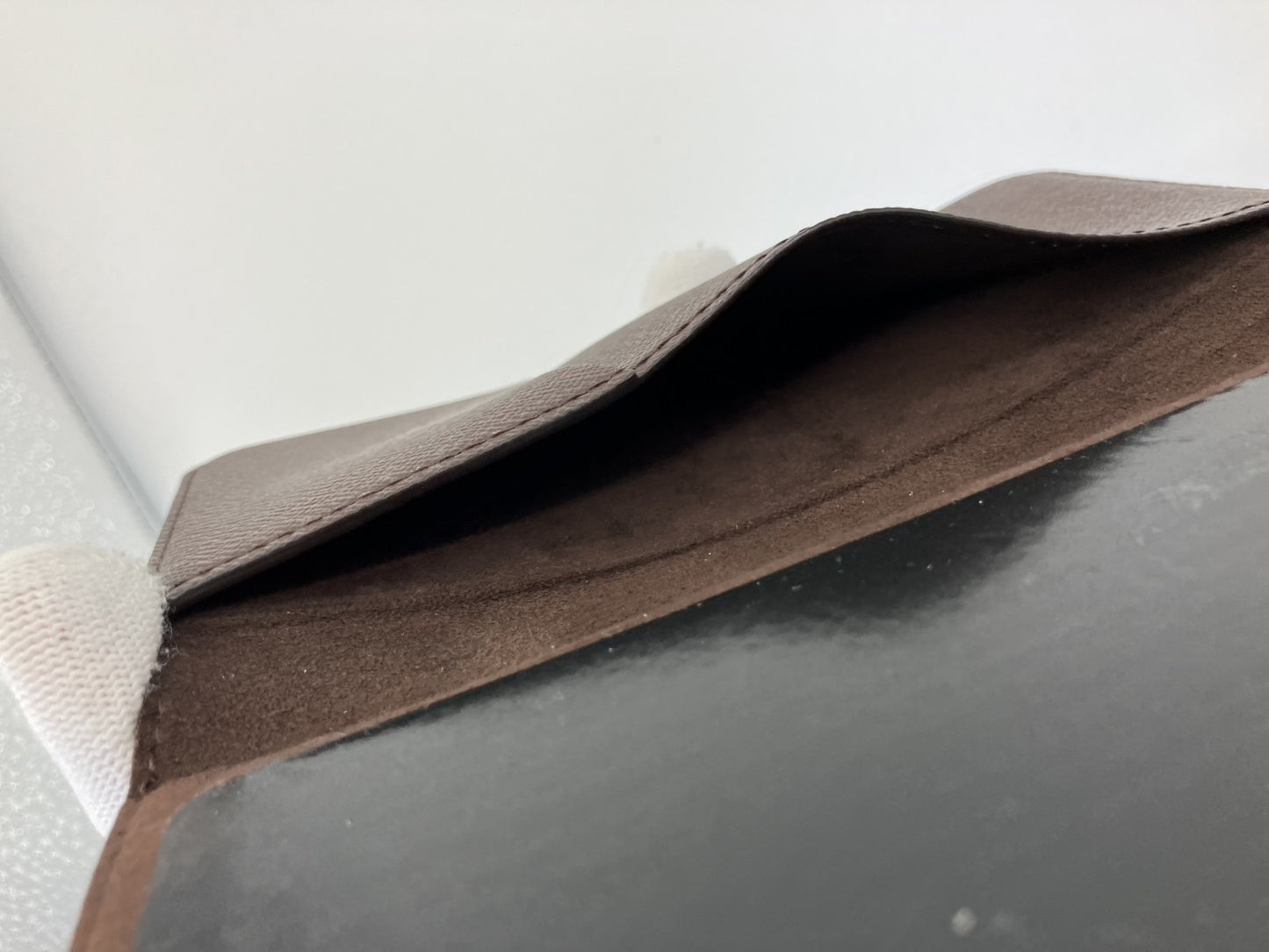 LOUIS VUITTON iPhone 8 Plus Folio (also fits 7 Plus) Mobile Phone Case Damier Ebﾃｨne N61068