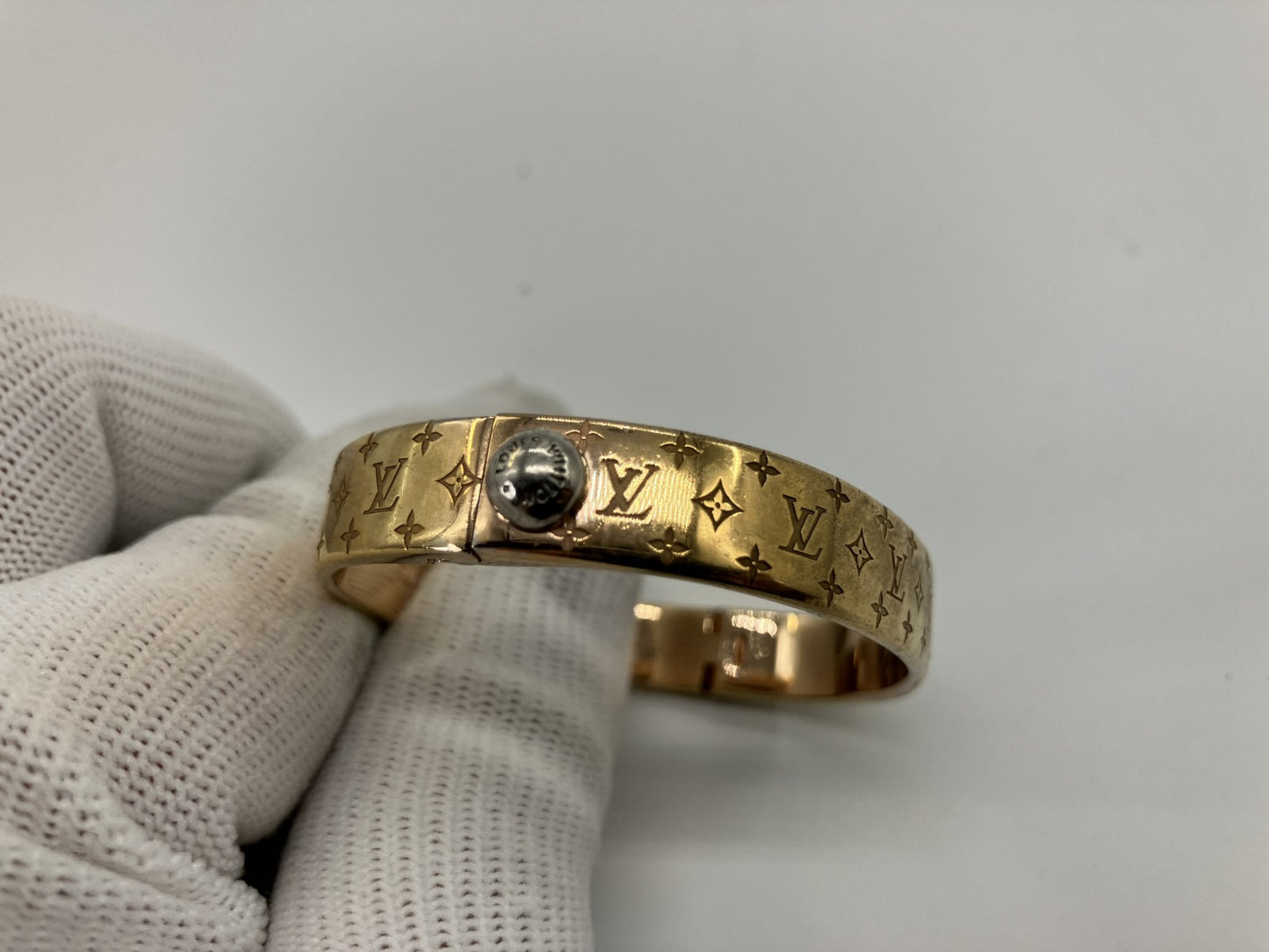 ＬＯＵＩＳ ＶＵＩＴＴＯＮ ルイ ヴィトン カフ・ナノグラム Ｓ腕周り１６．５ｃｍ ブレスレット・バングル ゴールド