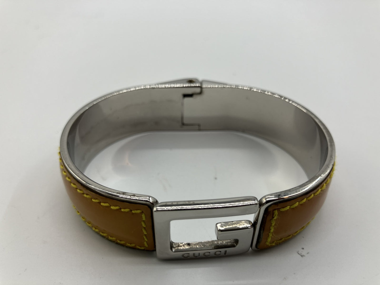 Gucci G logo bangle, silver and yellow, wrist size 18cm 