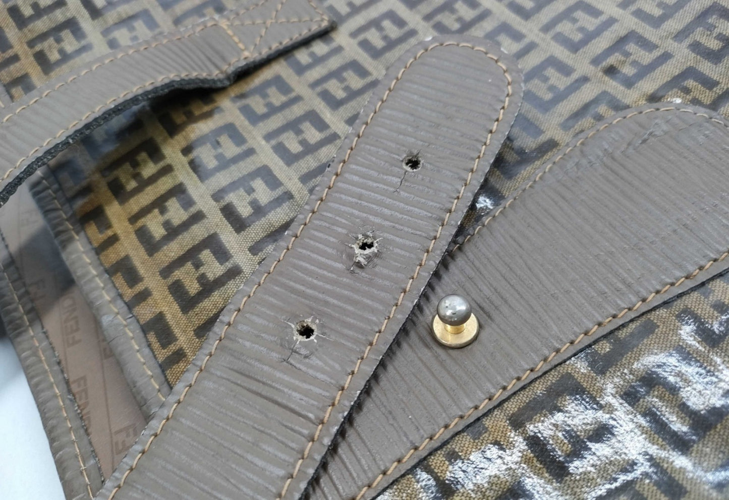 FENDI Zucca Enamel Tote Bag Brown FF Logo Shoulder PVC Italy Vintage