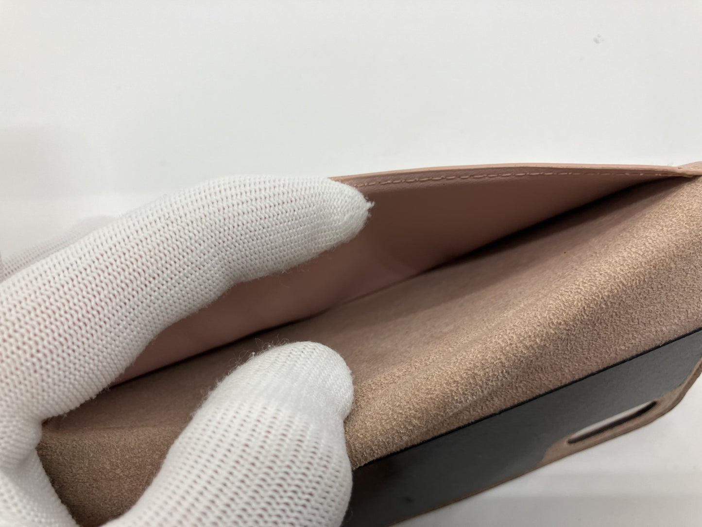LOUIS VUITTON Folio Mahina Smart iphone (X) (XS) Case 15cm x 7.3cm BC3199