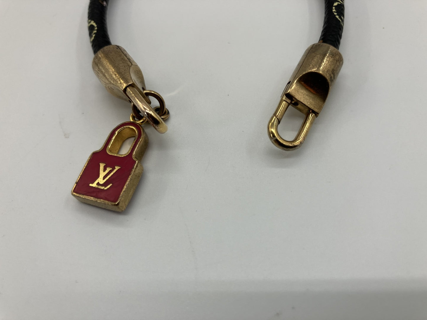 LOUIS VUITTON Louis Vuitton สร้อยข้อมือ Luck It สร้อยข้อมือ กำไลข้อมือ M6603E เส้นรอบวงแขนประมาณ 16 ซม. จัดส่งฟรี 