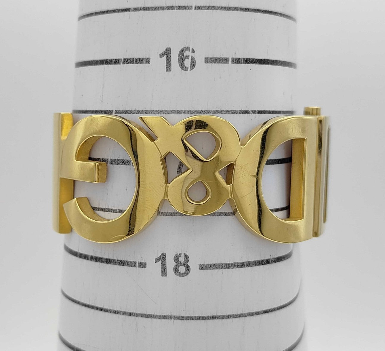 DOLCE&GABBANA D&G Logo Bangle Bracelet Watch Gold Tone Quartz Women's