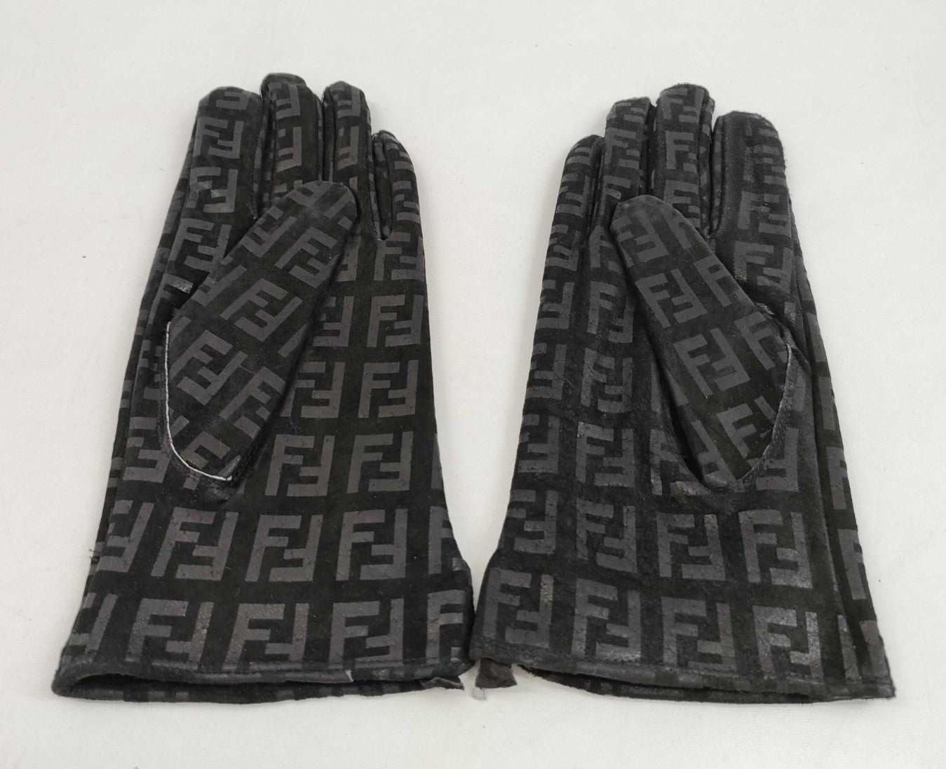 FENDI Roma Zucca FF Monogram Leather Gloves Black Women's Size L Pair