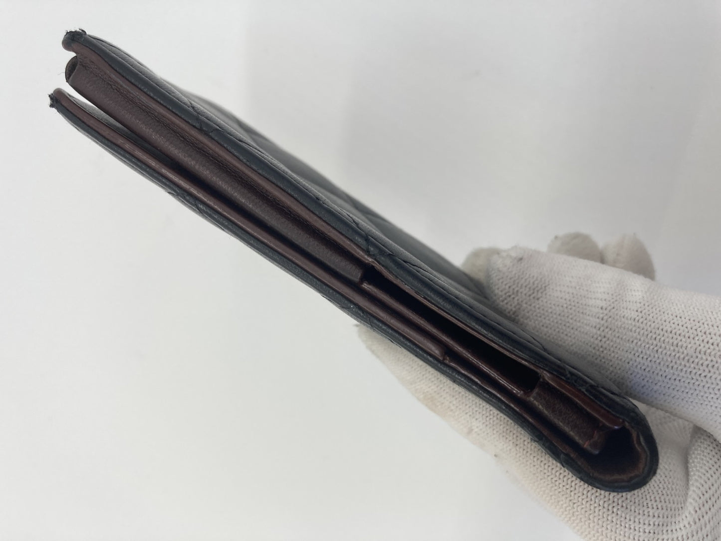 CHANEL iphone se mobile phone case black 7cm x 14cm with box