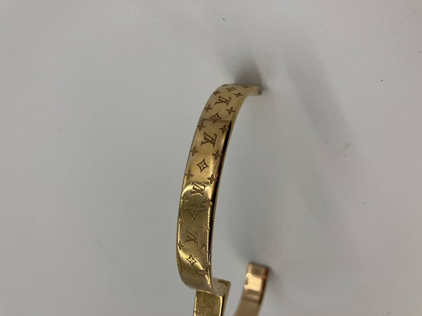 ＬＯＵＩＳ ＶＵＩＴＴＯＮ ルイ ヴィトン カフ・ナノグラム Ｓ腕周り１６．５ｃｍ ブレスレット・バングル ゴールド