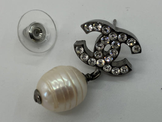 CHANEL Icon Series Earrings, Faux Pearl, Silver, One Piece Only, Free Shipping 