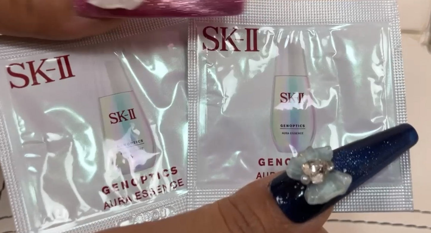SK-II Sample Set: Skin Power Essence, Airy Cream, Milky Lotion, GenOptics Aura Essence, Whitening Mask. Unused, sample products. Made in Japan. Cosmetics.