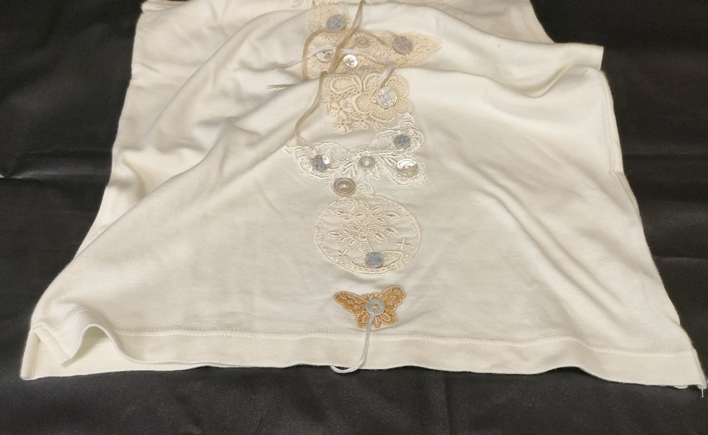 Louis Vuitton Sleeveless Top Lace Embroidery Ivory LV Buttons Size M Italy