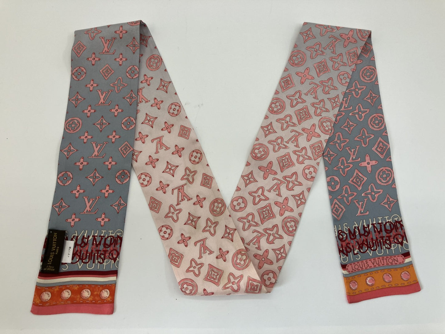 LOUIS VUITTON Scarf 120 x 7 cm (47.2 x 2.76 inch) Pink Box included Free shipping 