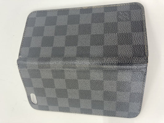 เคสมือถือ iPhone และสมาร์ทโฟน LOUIS VUITTON Damier Graphite ขนาด 16.5 ซม. x 8.2 ซม. จัดส่งฟรี 