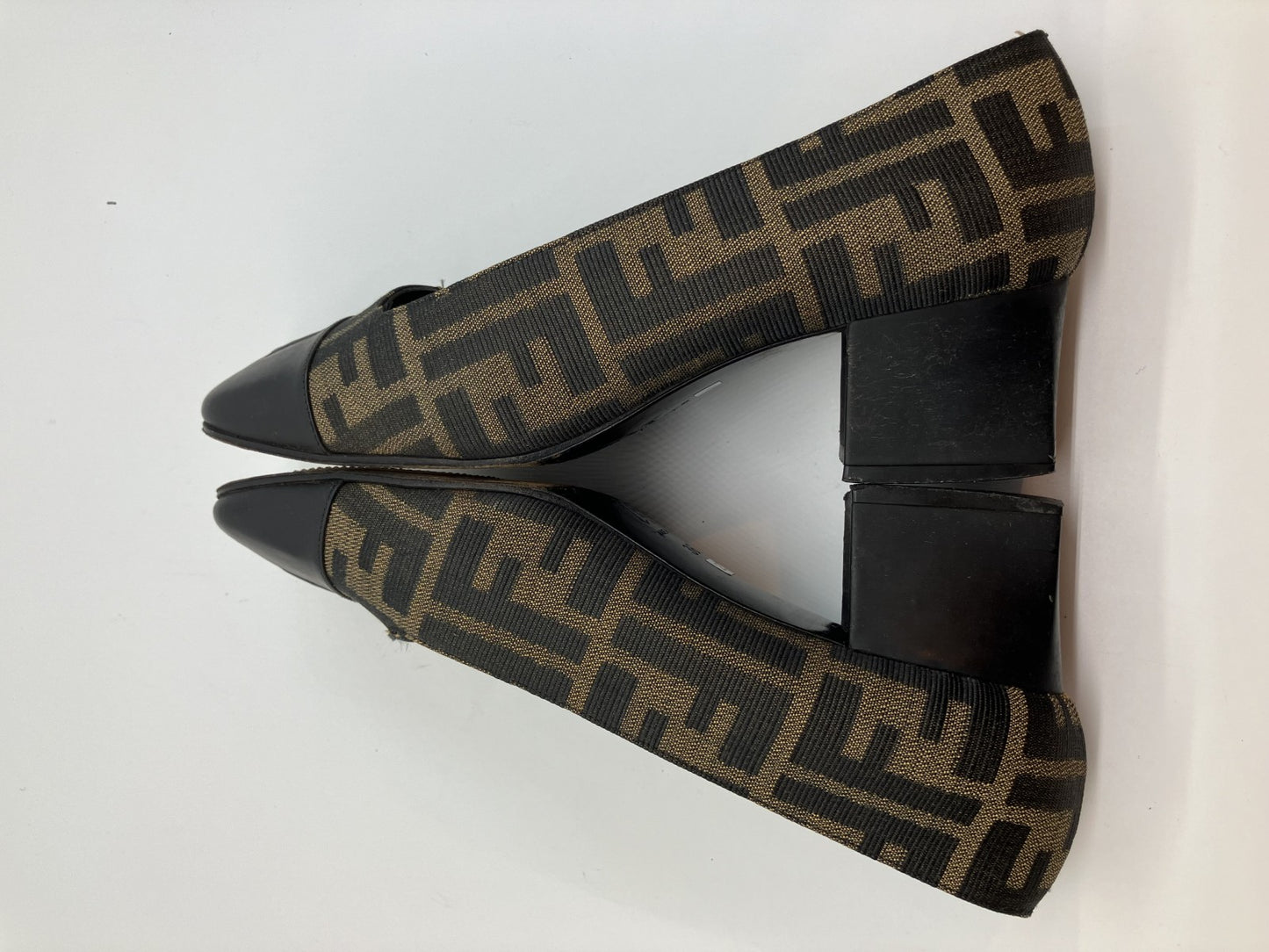 FENDI ZUCCA Pumps Size (36.5) (US 6.25) (23.1 cm) (9.09 inch) Heel 5cm (1.97 inch) Free shipping 