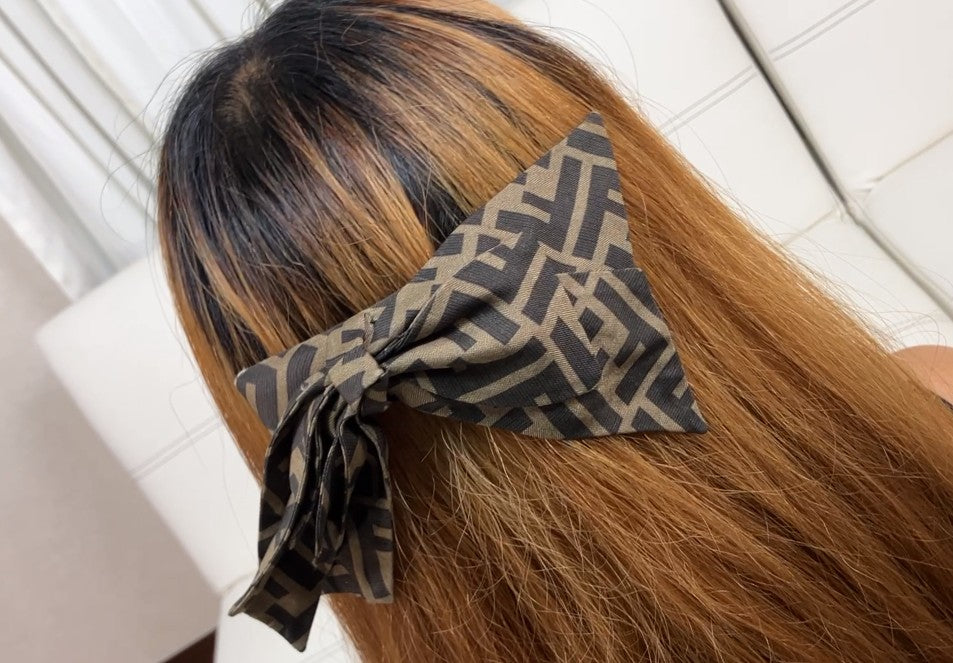 FENDI Zucca FF Logo Ribbon Barrette Hair Clip Brown Canvas Made in Italy