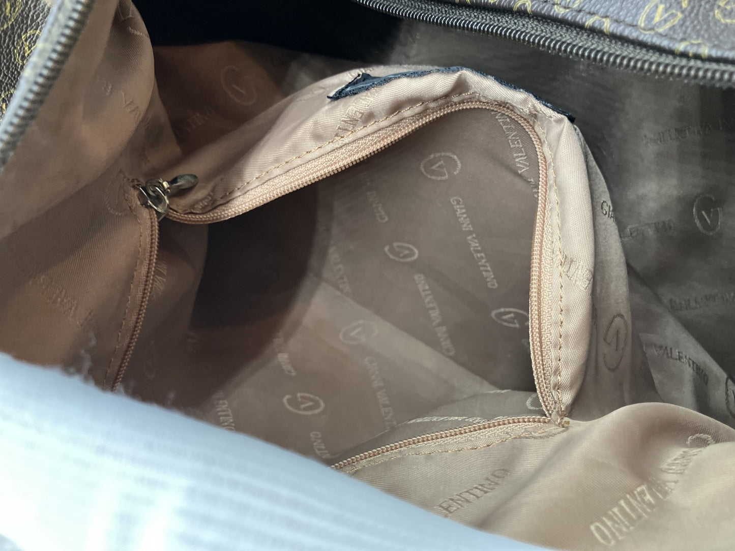 GIANNI VALENTINO Boston Bag Brown