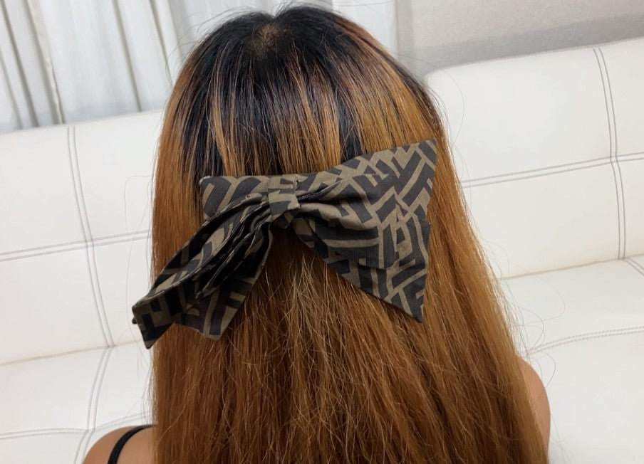 FENDI Zucca FF Logo Ribbon Barrette Hair Clip Brown Canvas Made in Italy