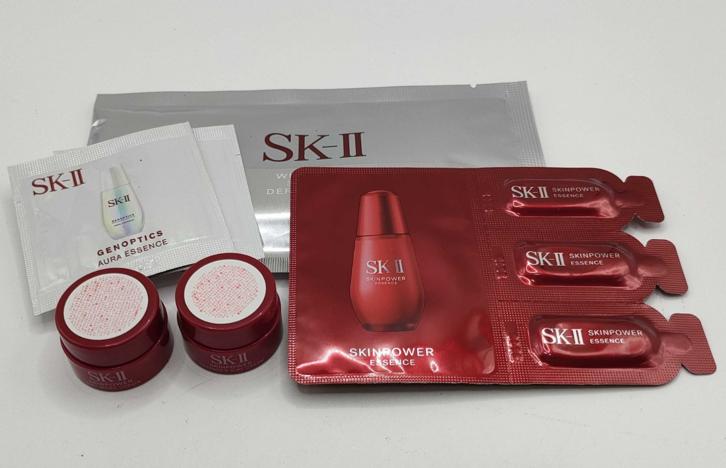 SK-II Sample Set: Skin Power Essence, Airy Cream, Milky Lotion, GenOptics Aura Essence, Whitening Mask. Unused, sample products. Made in Japan. Cosmetics.