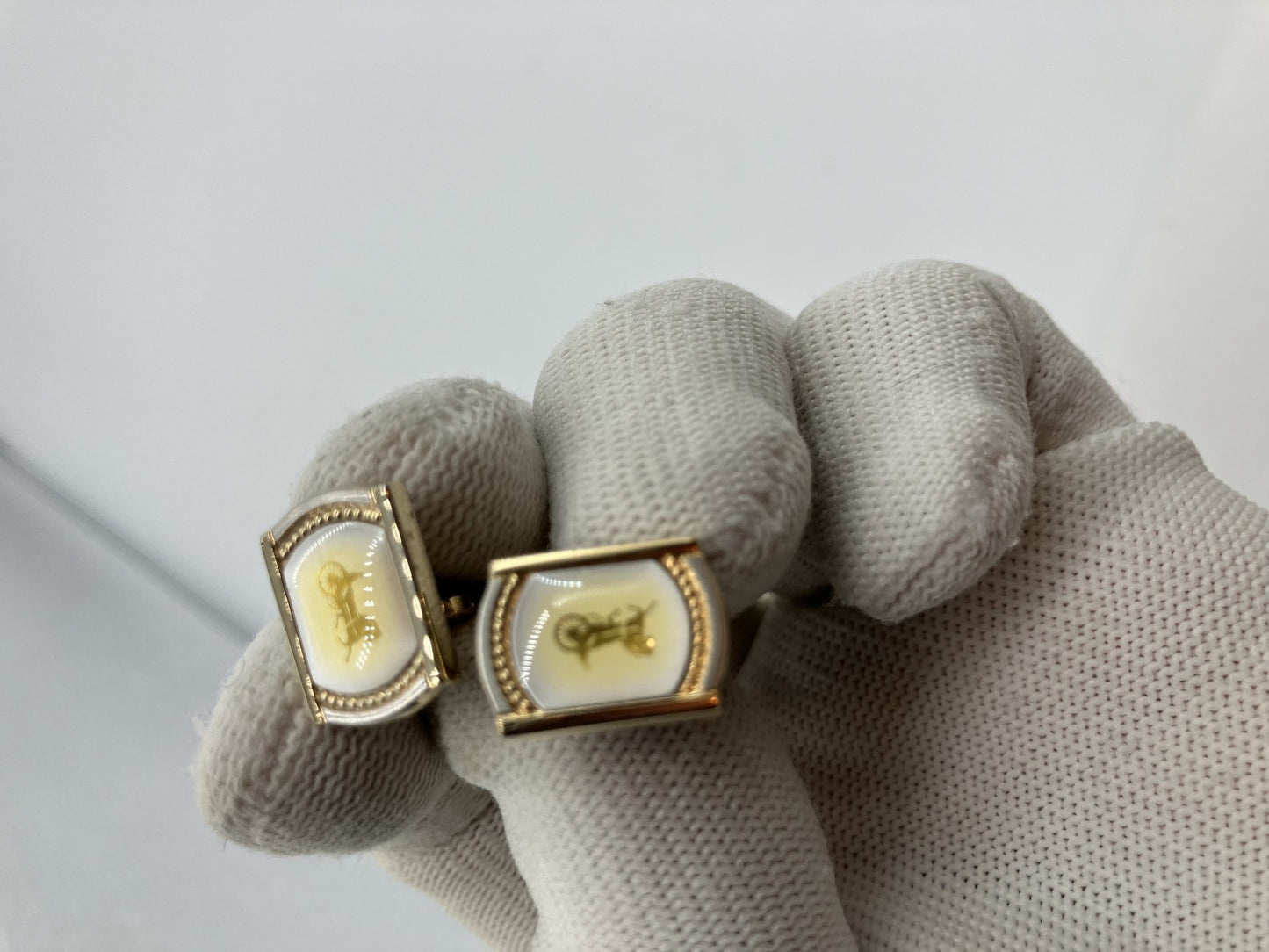 Celine tie pin and cufflinks set, gold, box included, free shipping 