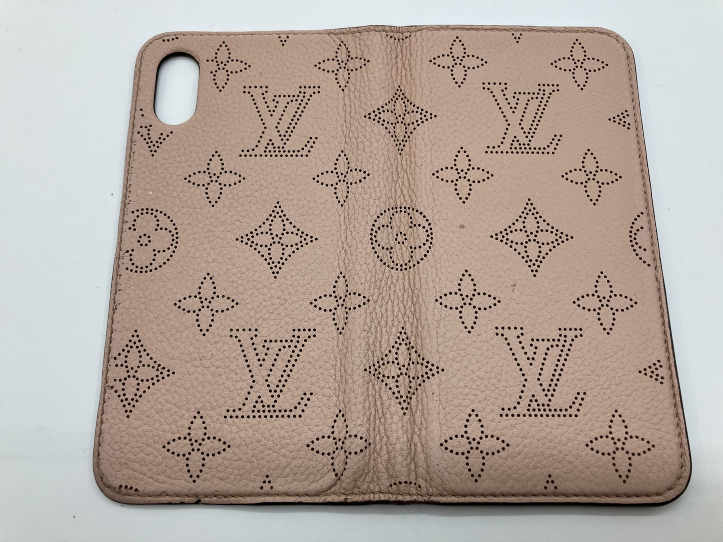 LOUIS VUITTON Folio Mahina Smart iphone (X) (XS) Case 15cm x 7.3cm BC3199