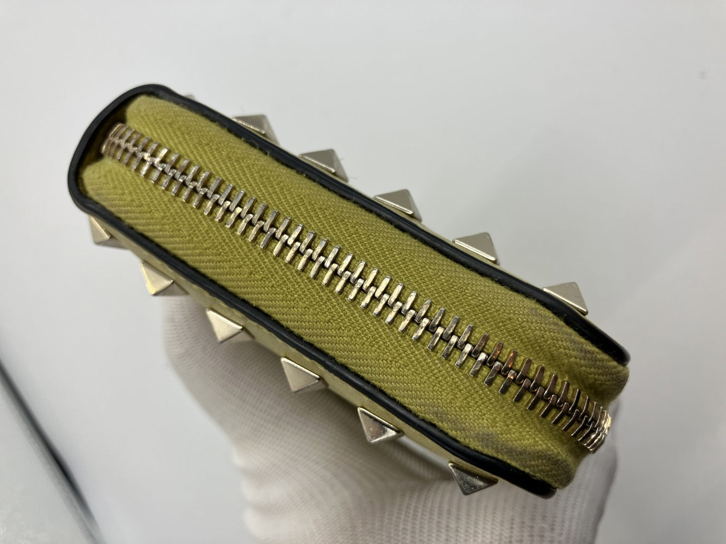 Valentino Garavani Rockstud Long Wallet Yellow Box, Bag, and Extra Studs Included Free Shipping 