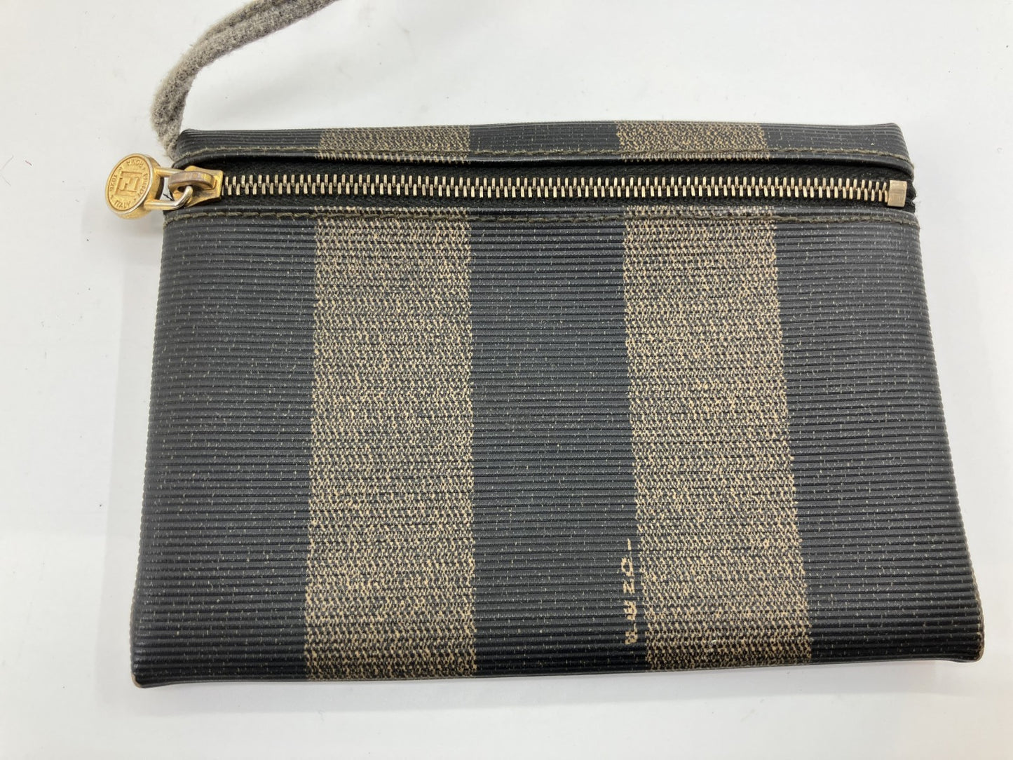 FENDI ペカン柄ショルダーバッグ H26×W24×D12ｃｍ（H10.23×W9.45×D4.72インチ） 送料無料