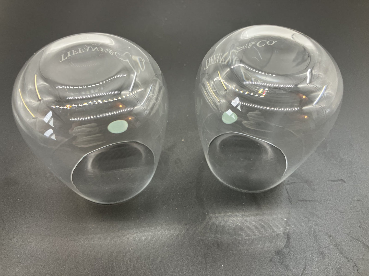 ティファニーグラス・直径５．５ｃｍ 高さ９ｃｍ 送料無料 箱付