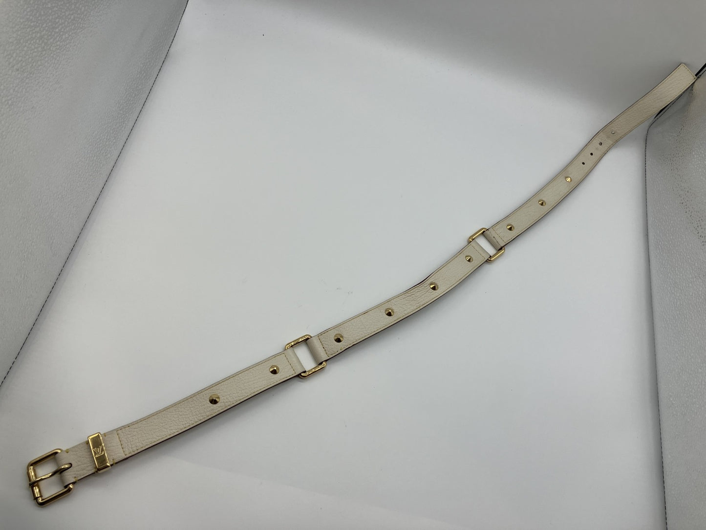 LOUIS VUITTON Louis Vuitton Santur Suhali Belt M6870U White 80/32 Total length approx. 98cm 