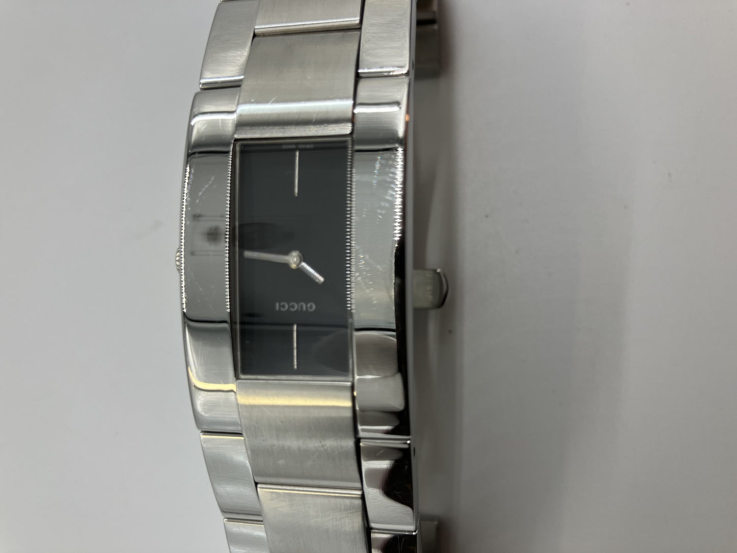 Gucci Men's 4600M Silver Quartz Wristwatch Case Width 23mm Wrist Circumference 16.5cm Boxed Square